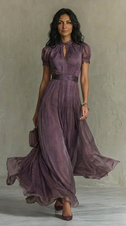 Abito lungo viola con scollo a goccia e bordo in pizzo di chiffon